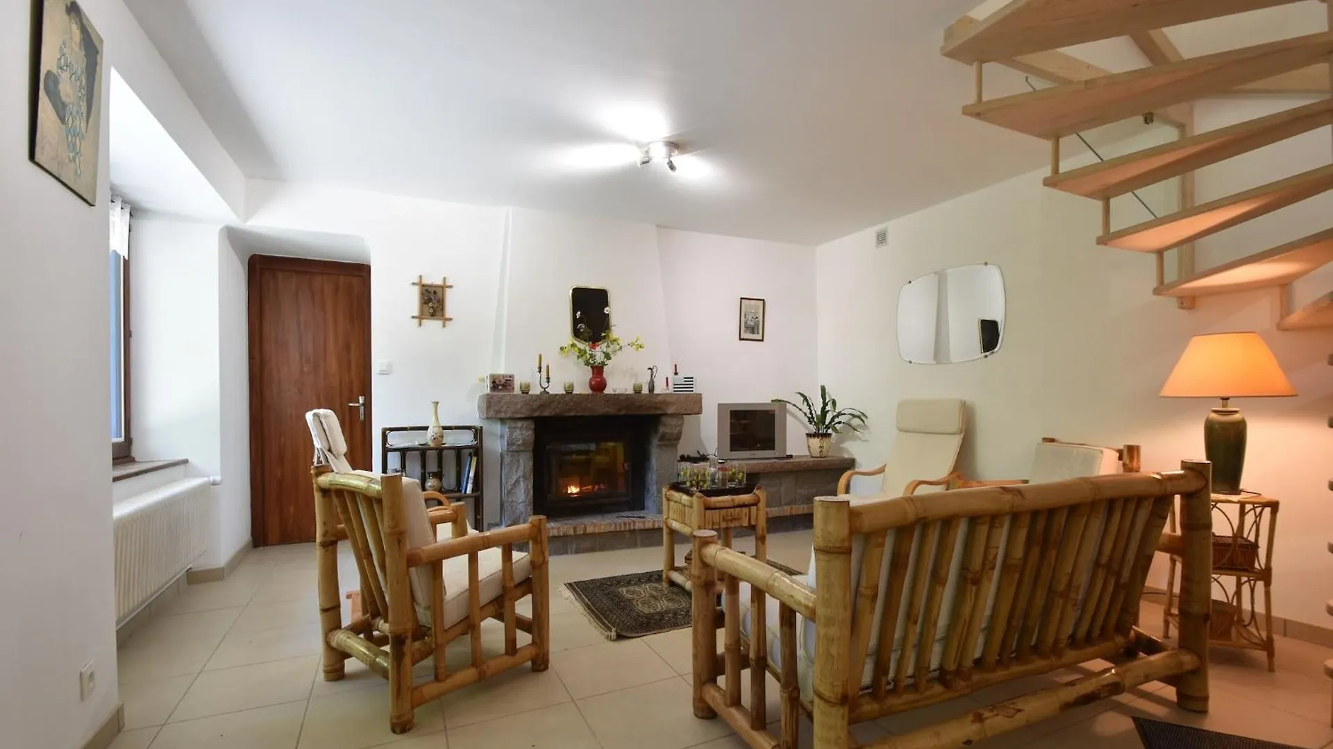 Superb Holiday Home With Private Garden, Cleaning Included Yvias 0*,