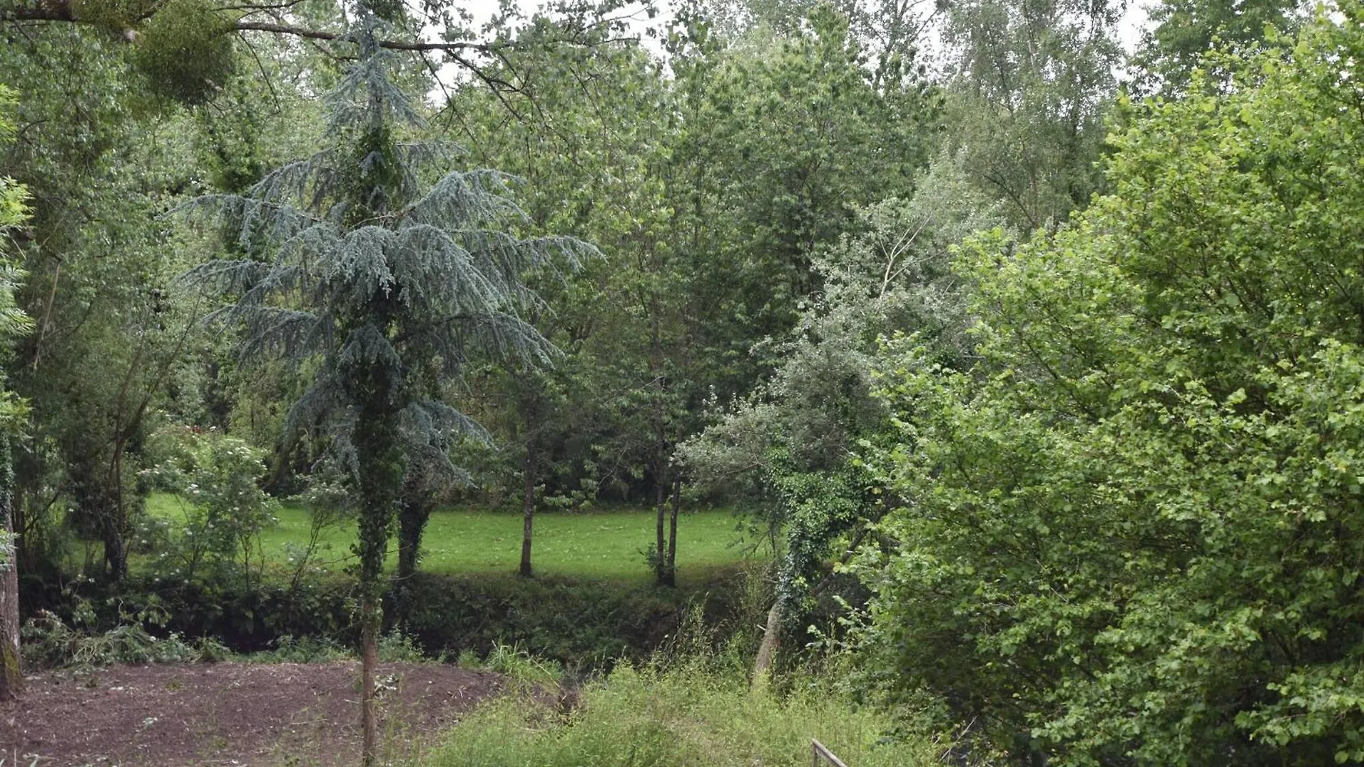 Superb Holiday Home With Private Garden, Cleaning Included Yvias