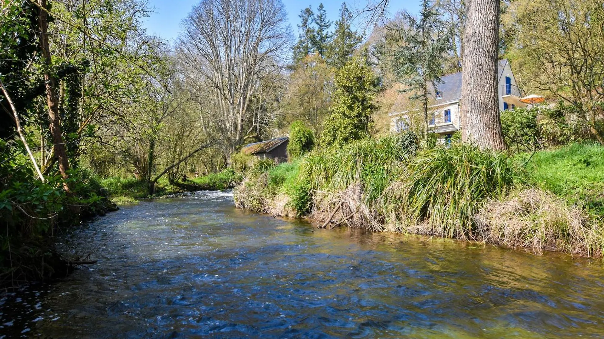 Superb Holiday Home With Private Garden, Cleaning Included Yvias